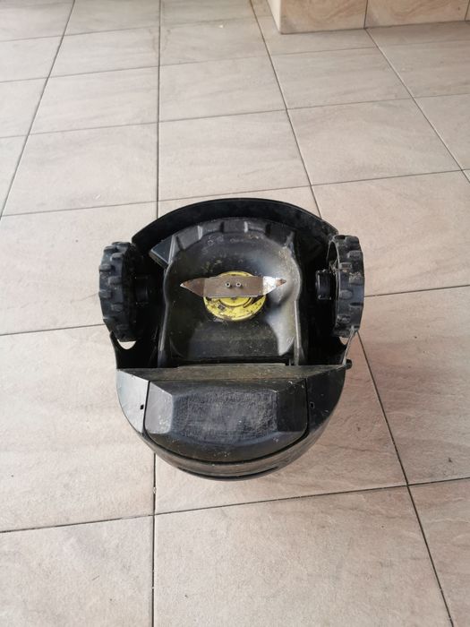 Robot de tăiat iarba ROBOMOV RX20U
