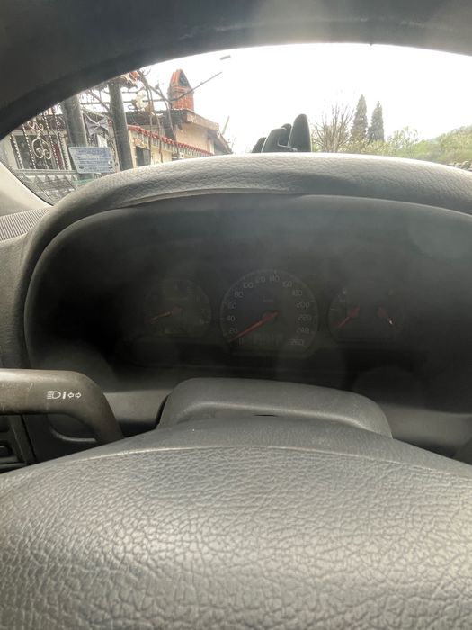 Volvo V40 1.6/109 коня