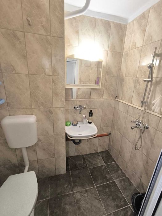 Дава се под наем Двустаен апартамент в Бургас, Зорница - 55 кв.м за 357 € - Снимка #7