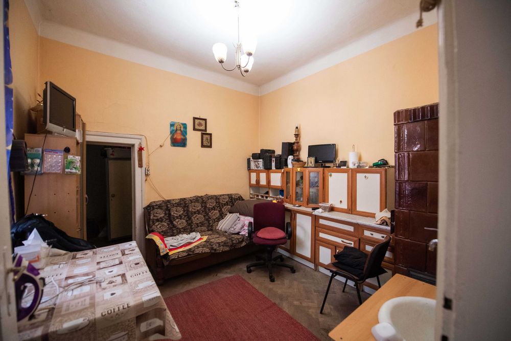 Casă de vânzare – Emil Zola, 2 CF, 1000 mp teren curte și grădină mare