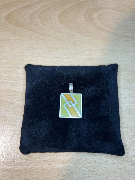 Сребърни медальони, пръстени и обеци