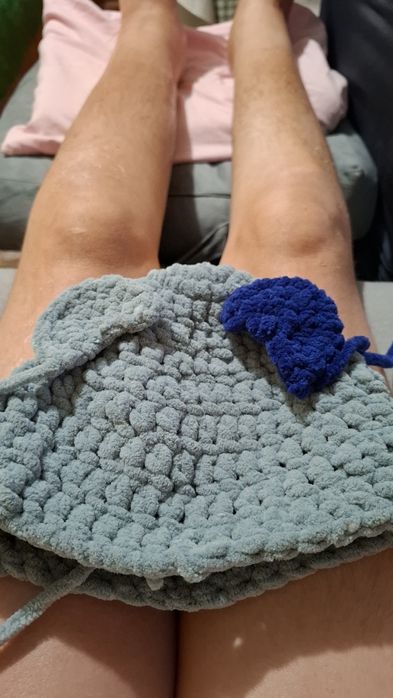 Зимни ленти и шапки с уши и без различни цветове