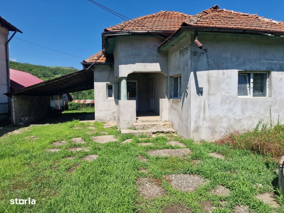 Casa caramida 4 camere + anexe - Calinesti  - Vranesti, Arges