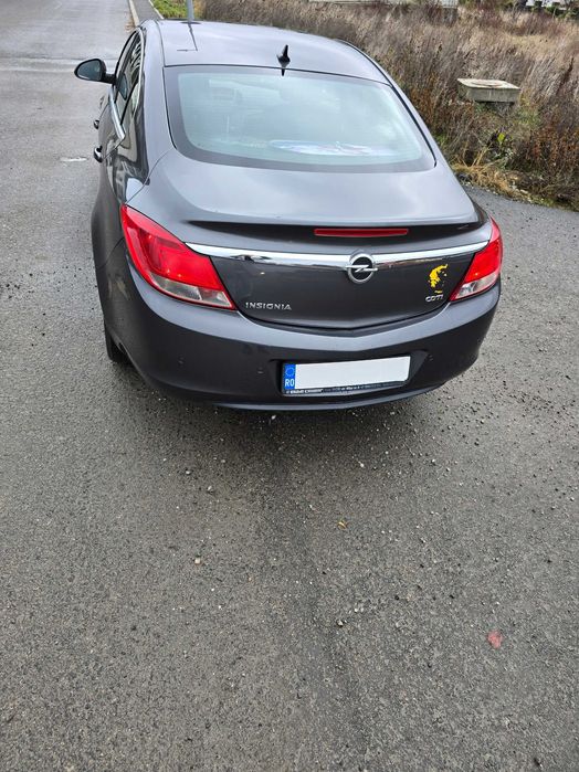 Vand Opel Insignia 130 CP 2.0 Diesel 2009