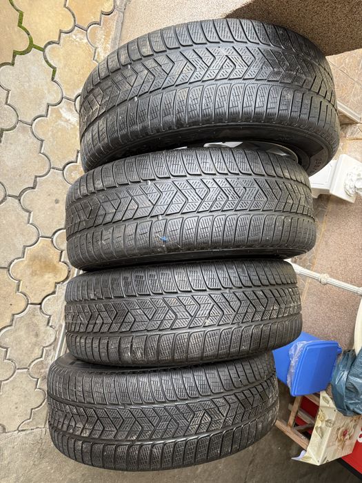 Land rover 255/50R20 pirelli iarna