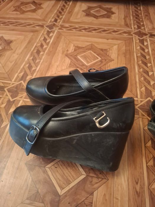 Обувь женская 34 размер