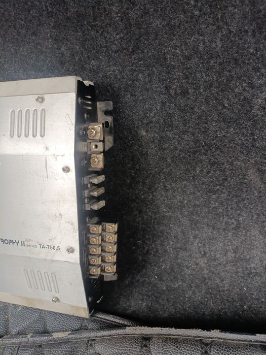 Усилитель мощности звука