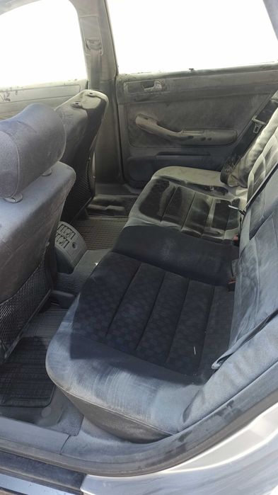 Автомобил на части