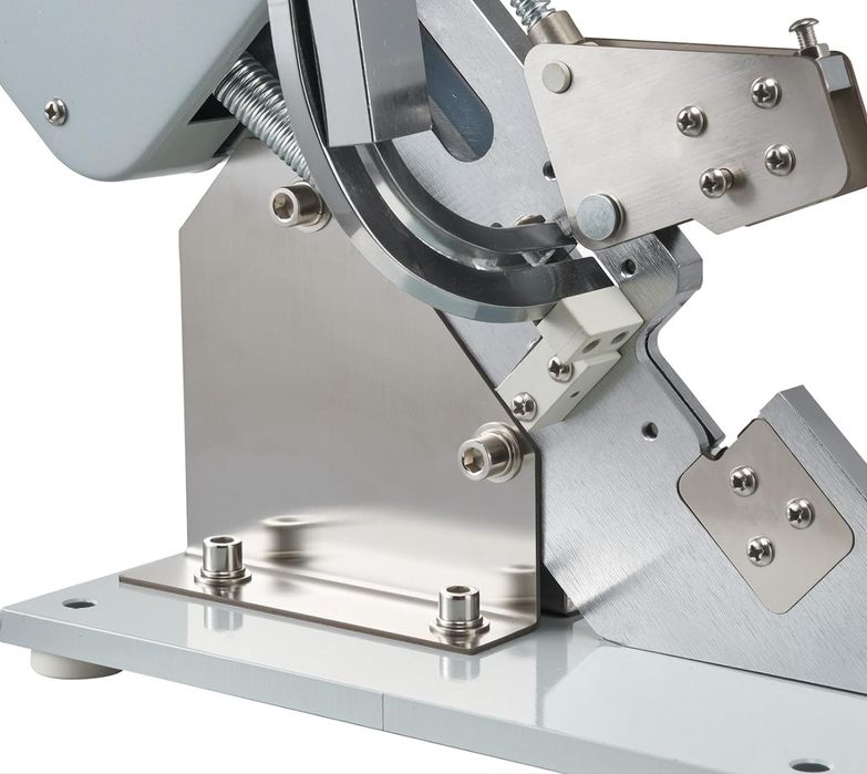 Клипс машина за запечатване на всякакви обвивки на колбаси,торбички..