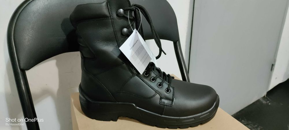 Полицейски кубинки