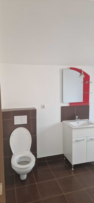 Proprietar,inchiriez casa ,singur in curte ,in Sibiu