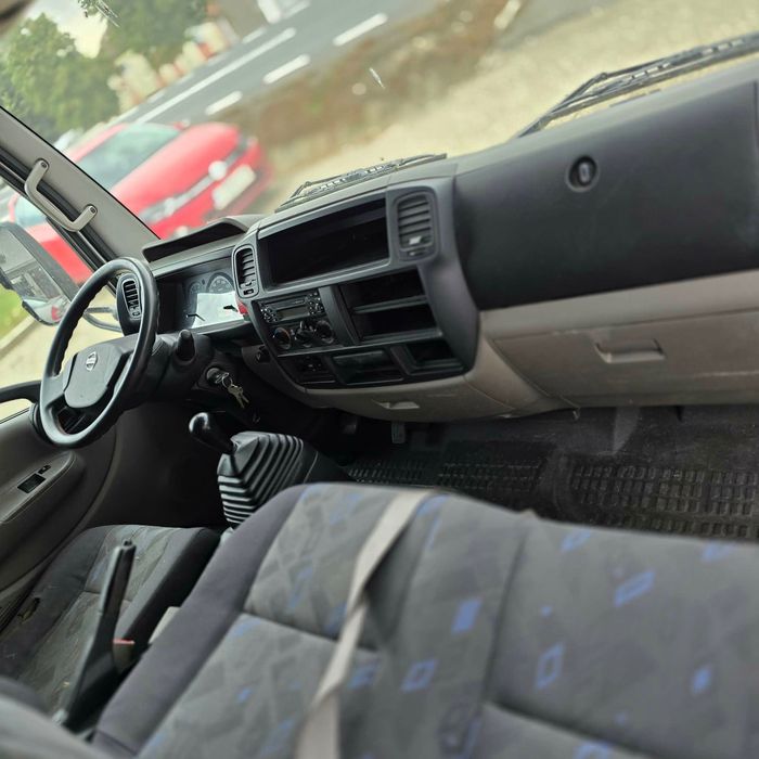 Nissan cabstar 35c13 iveco sprinter