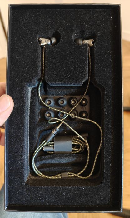 Replici căști Sennheiser IE 800