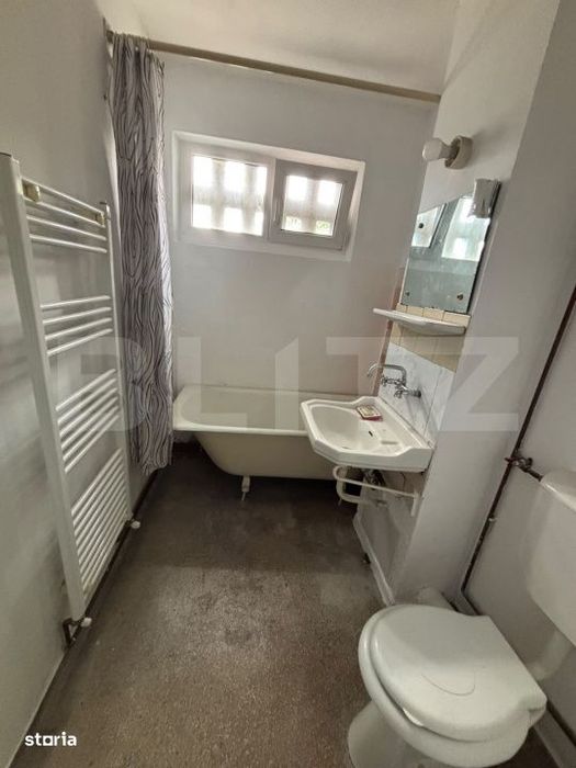 Apartament cu 3 camere, 62 mp, zona Vest