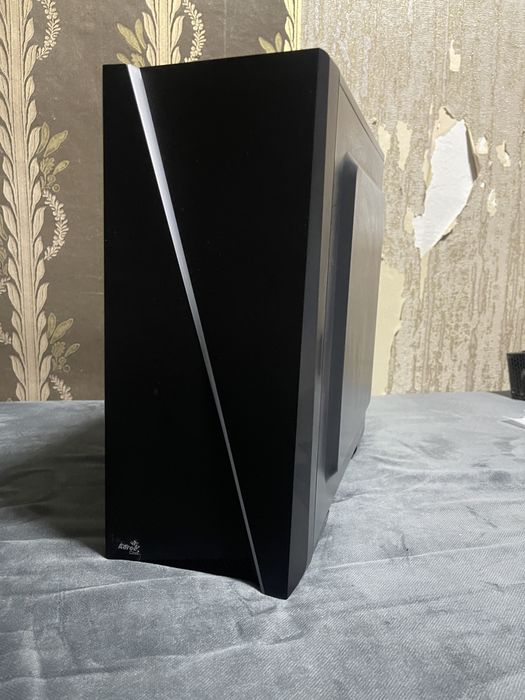 Корпус AeroCool Cylon