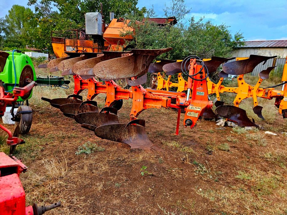 Плуг Kuhn Vari-Master 110