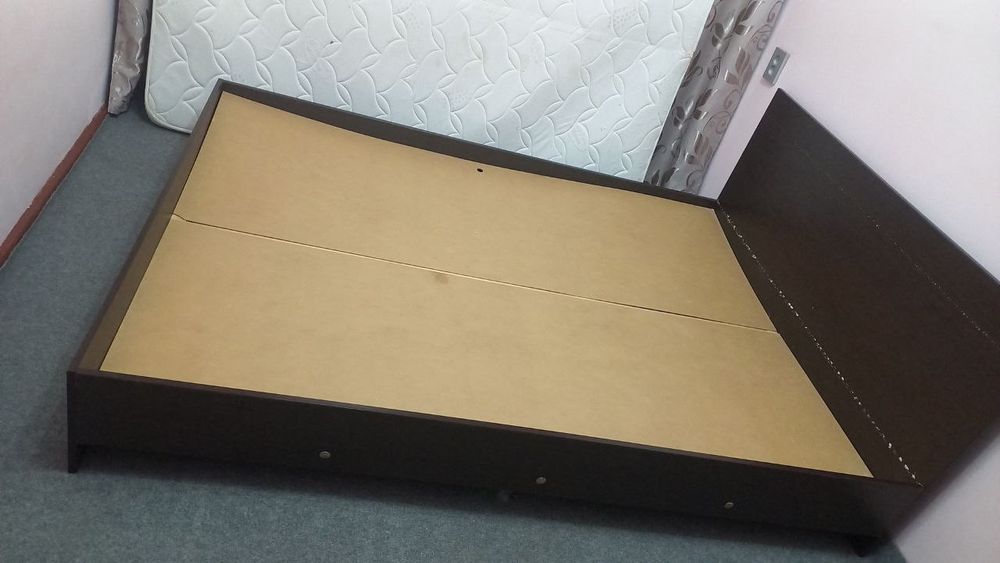 Продам двухспальни кровать