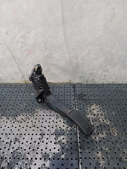 Pedala acceleratie 1.0 b ford puma j2k h1bc9f836a1e
