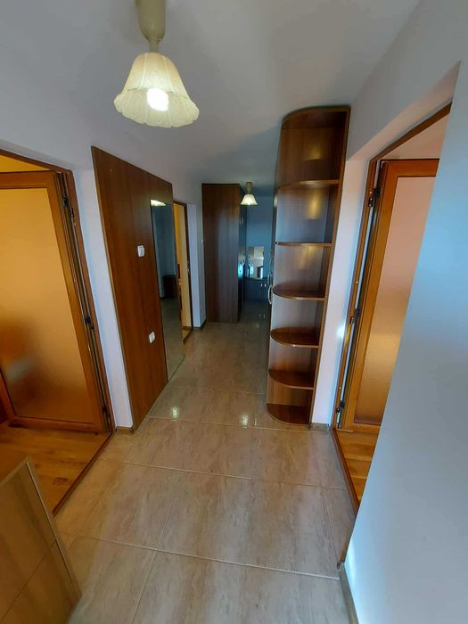 Двуетажна къща, с. Момино