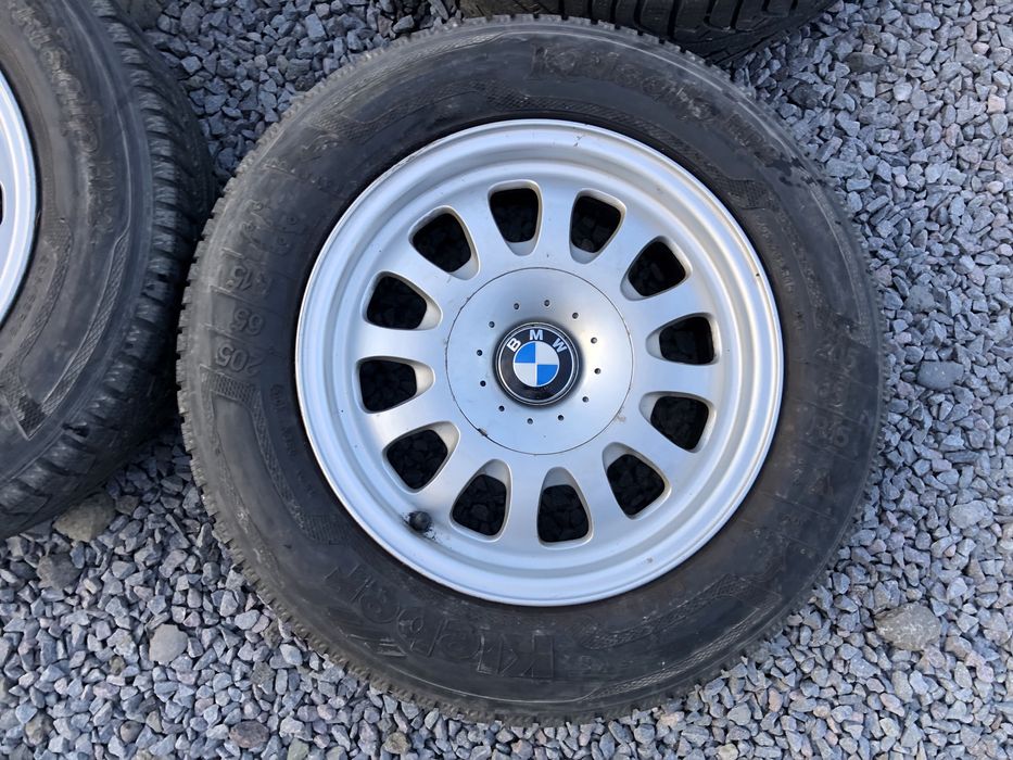 Jante BMW originale 15 cu anvelope iarna 205 65 R15 profil 6 mm