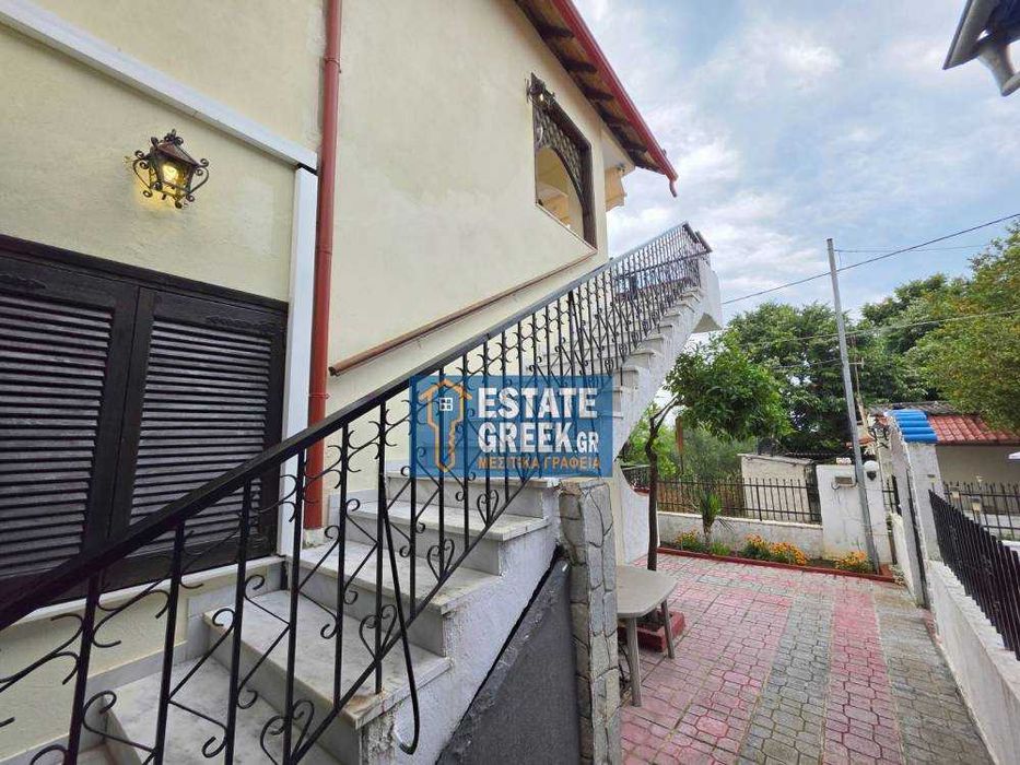 продава се КЪЩА ЗА ГОСТИ В АСПРОВАЛТА 4 апартамента (4711)