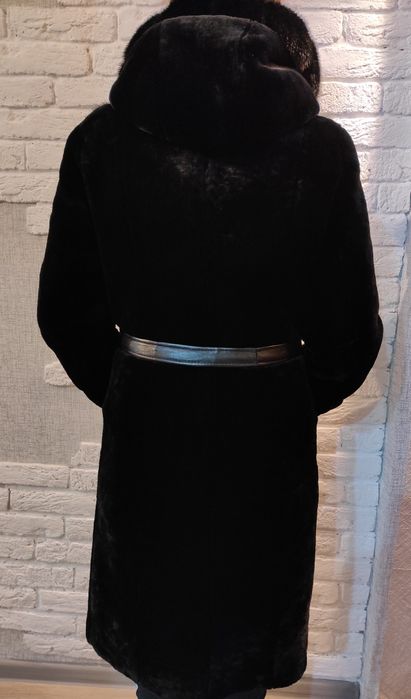 Продам шубу мутон-норка