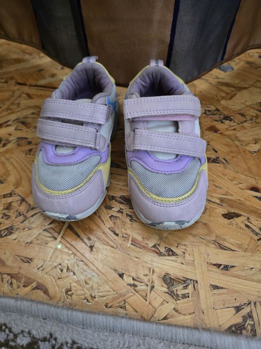 Детская обувь для девочки