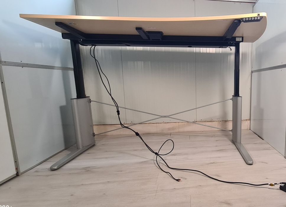 Немско офис бюро електрическо регулираем оборудване