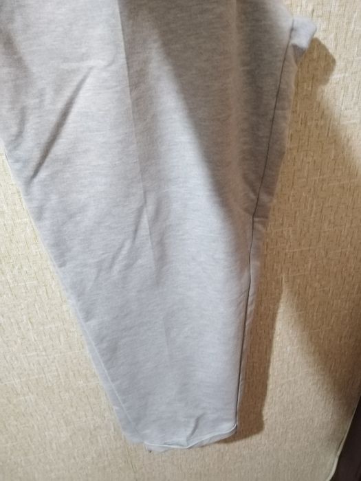 Продам новые спортивные брюки.