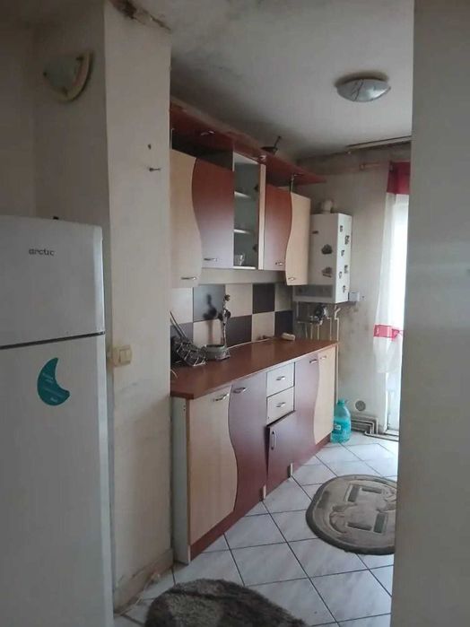 Vand apartament cu 2 camere decomandat Strada Oituz 3