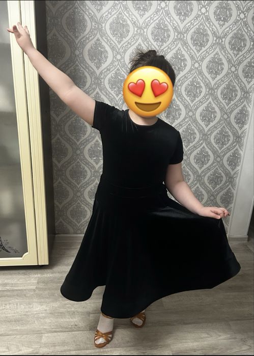 Продаются детские танцевальные костюмы