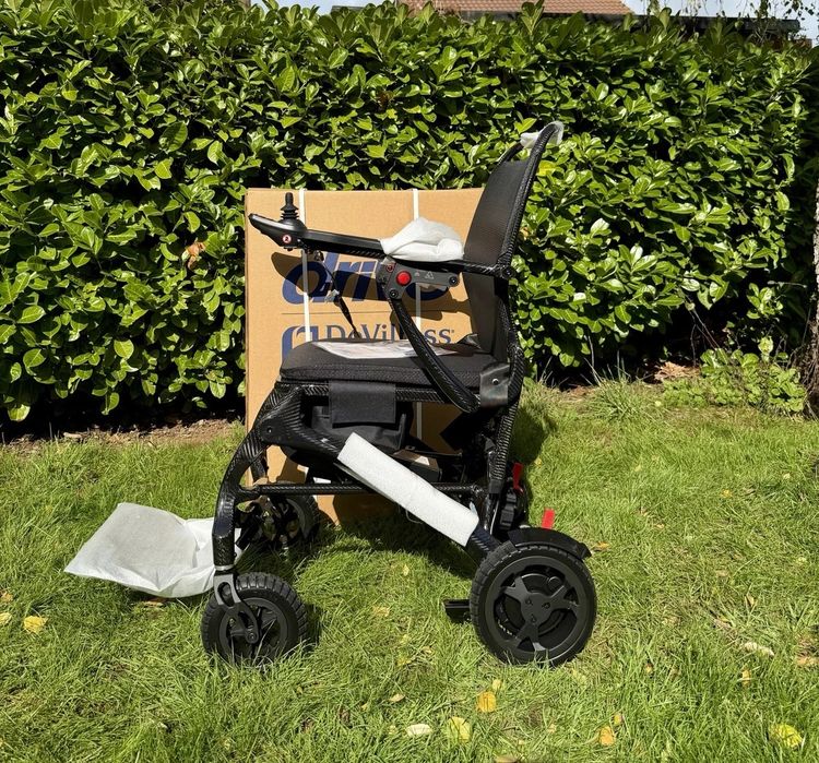 AirFold Carbon Power Wheelchair - Висок Клас Карбонова Акумулаторна