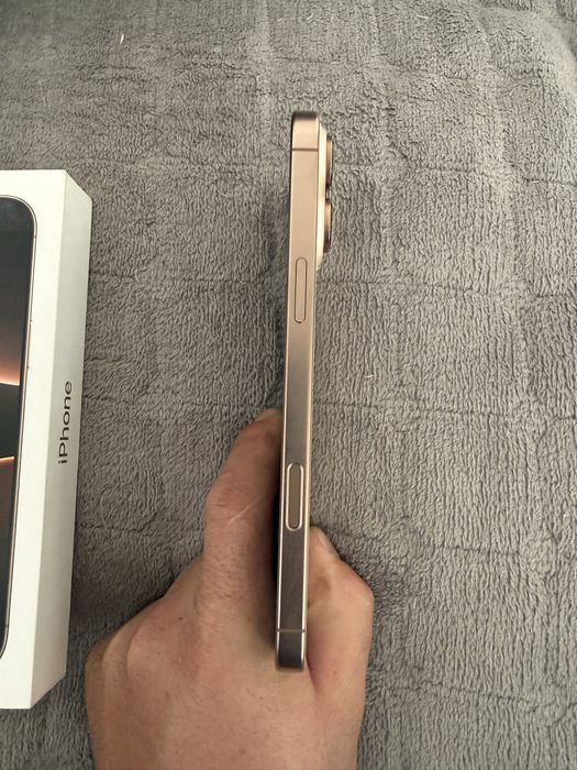 Продам Iphone 16 pro max 256gb