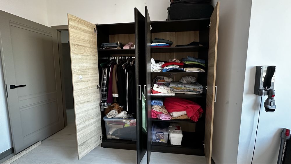 Продам спальный гарнитур