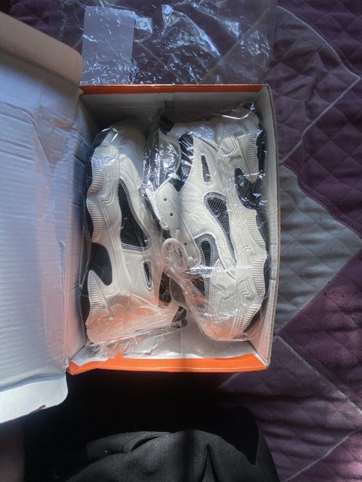 Кросовки женские