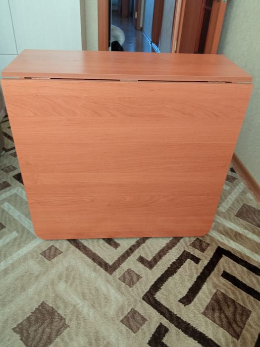 Стол книжка.Новый