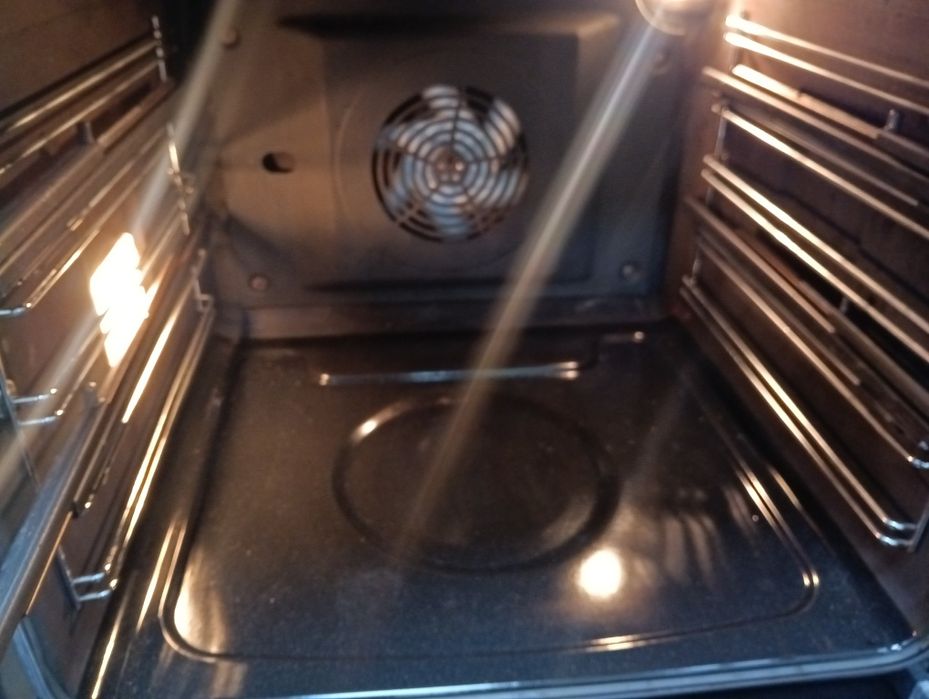Като нова свободно стояща печка с индукционни котлони Voss  Air Fry 60 см широка 2 години гаранция!