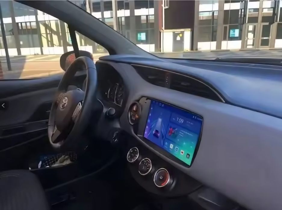 Navigatie Android Toyota Yaris Waze YouTube GPS