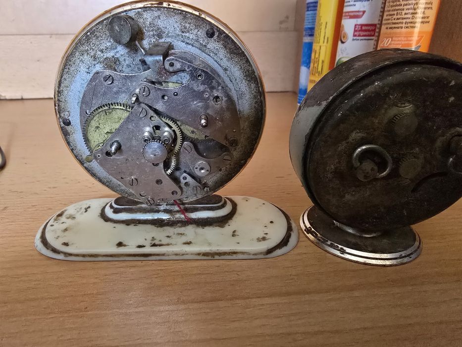 Продавам Будилници  Слава