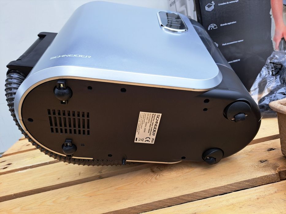 Aparat de curatat cu abur Schneider XL, 2000 W, 1.6 L Cod: SCVC04DEXL