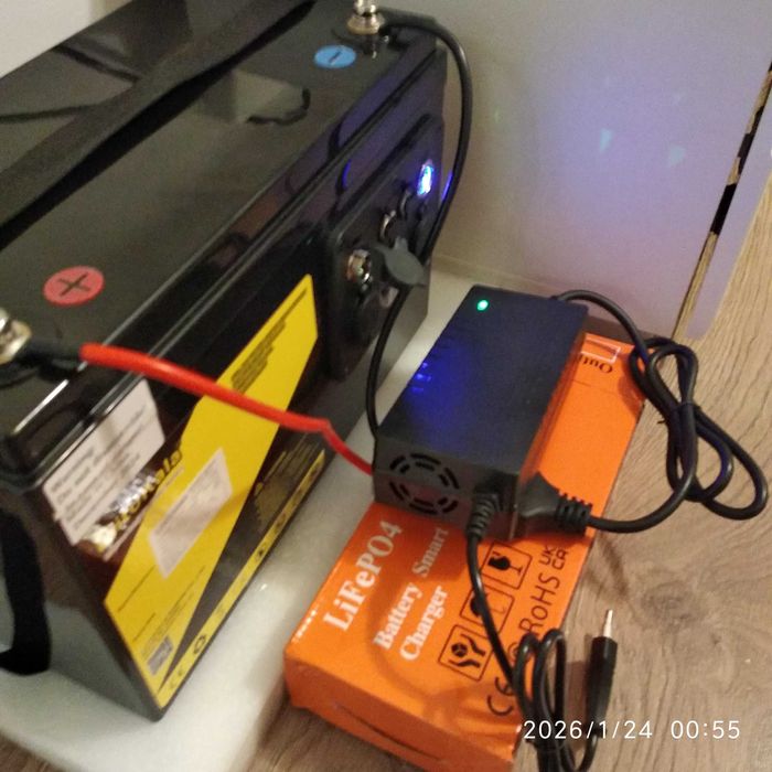 Power Station/BATERIE LiFePO4 12V 150A+Charger 10A/ Duce toata casa