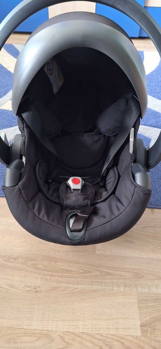 Кошче за кола Stokke Besafe.