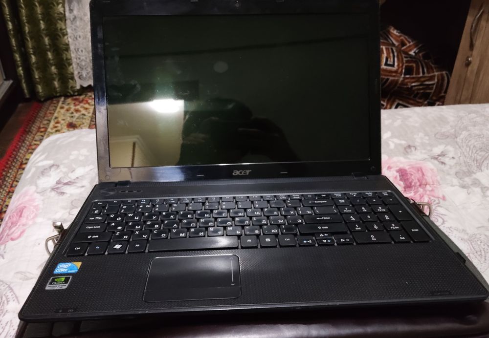 Срочно продается ноутбук Acer aspire 5742g