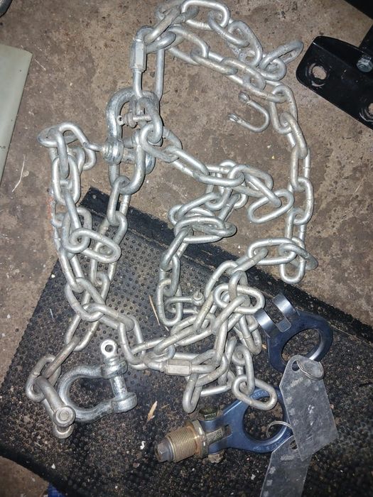 Цеп с карабинами.