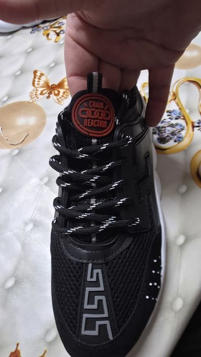 Versace Chain reaction