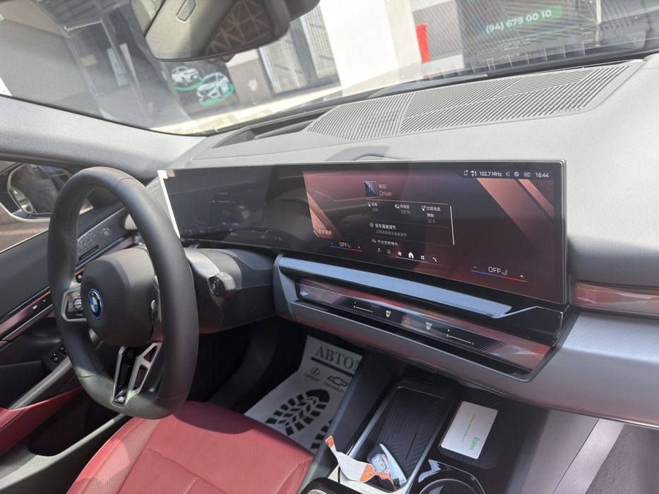 BMW i5 40L M-Sport 2025 yil