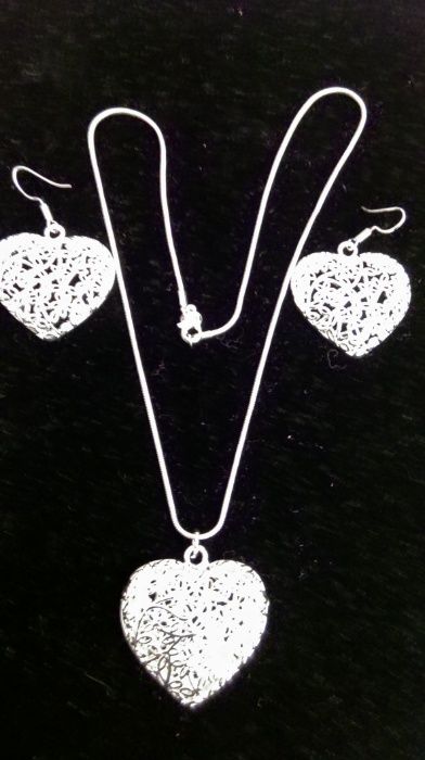 Гердани с перли.Бижутерия,гривни,медальони.