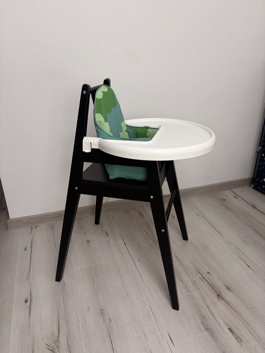 Scaun nou de masa bebelusi