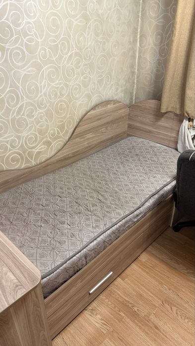 Кроват комплект продом бу