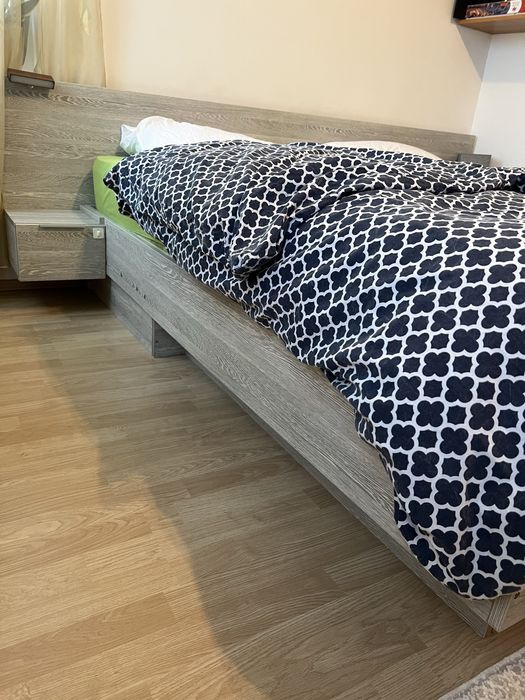 Vand pat matrimonial cu saltea 180x200 si noptiere